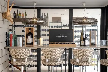 No 22 Bistro
