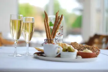Lyng Dal Restaurant