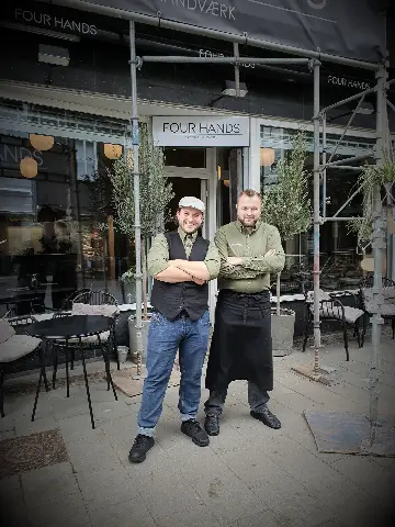 Four Hands Restaurant