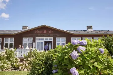 Knudhule Badehotel