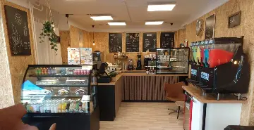 Shaz cakes & shakes
