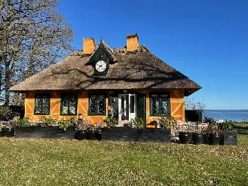 Den Gule Cottage