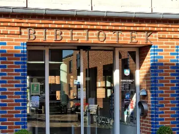 Mellem Linjerne