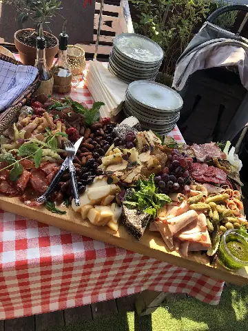 Llefantino Pasta House