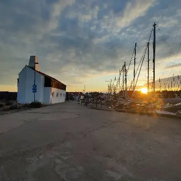 Tunø Røgeri & Restaurant