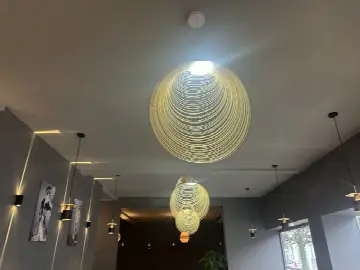 Kujira Sushi