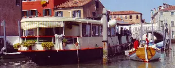 Azzurra Vino