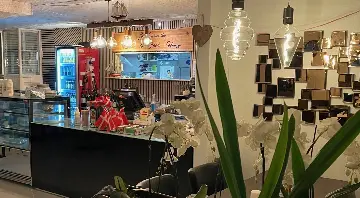 La Grande Pizza & Steak House