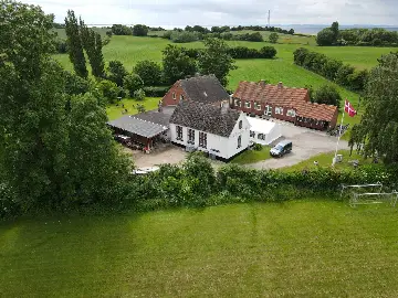 Avernakø Landhotel
